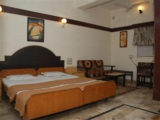 Hotel Royal Ahmedabad Exterior foto